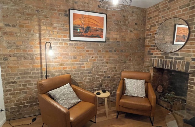 Central Hideaway Amongst Launceston's Artisan Cafes, Bars, and Eateries