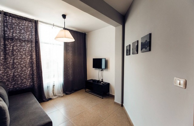 Central Netanya Modern Apartment