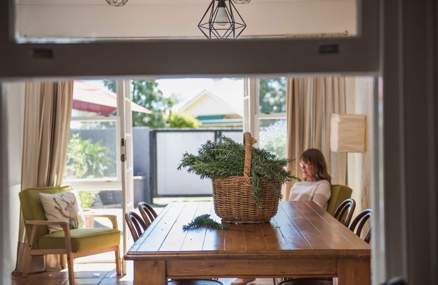 Central, pet friendly! Walk everywhere in the Orange CBD