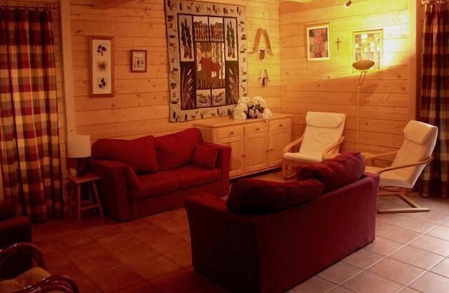 Chalet, 250m from resort center, swimming pool, sauna, terrace, balcony, tv, 180m², Les 2 Alpes
