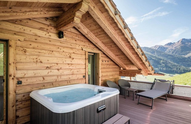 Chalet 'Brunegg' with Mountain View, Wi-Fi and Air Conditioning