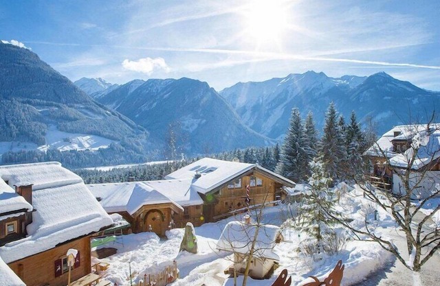 Chalet in Wildkogel near Ski Slopes