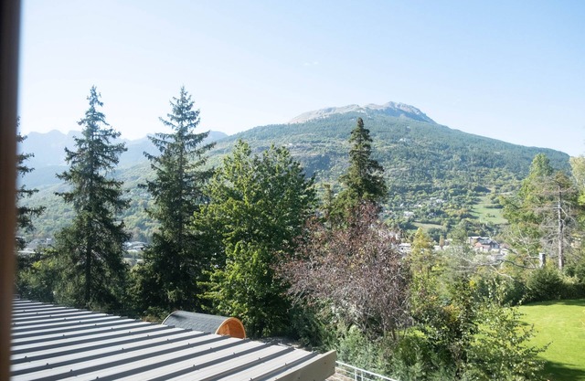 Chalet "Laltizoard" with Mountain View, Shared Heated Pool & Wi-Fi