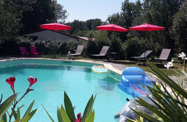 Chalet not overlooked in a quiet location with private space. Gites in unison