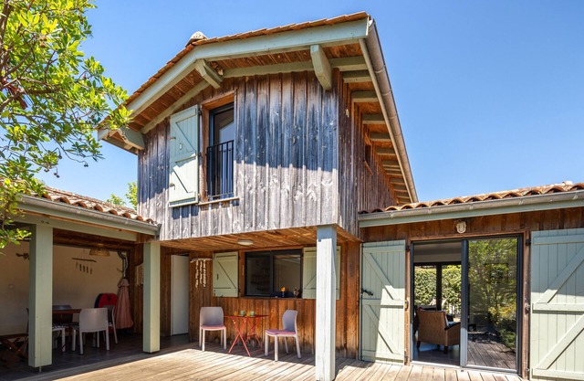 Chalet 'Piqueyrot' in Nature Reserve Area with 2 Terraces