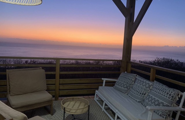 Chalet with breathtaking ocean views
