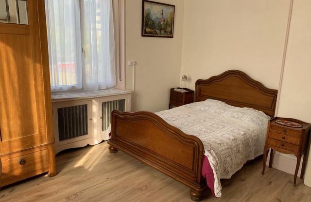 Chambre Arnica lit 140 wifi sdb partagée