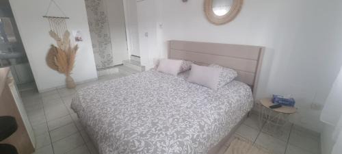 Chambre face aux vignes