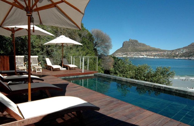 Chapmans Peak Beach Hotel