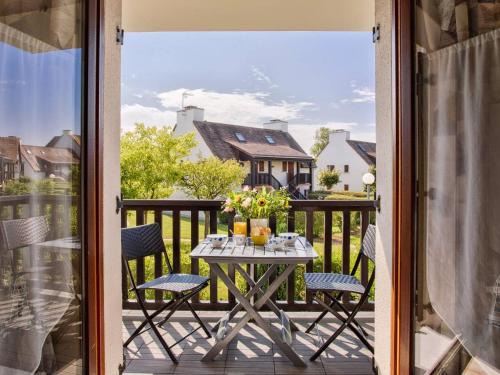 Charmant T2 à 300m de la plage en Normandie – Balcon, parking et local vélo inclus - FR-1-788-21