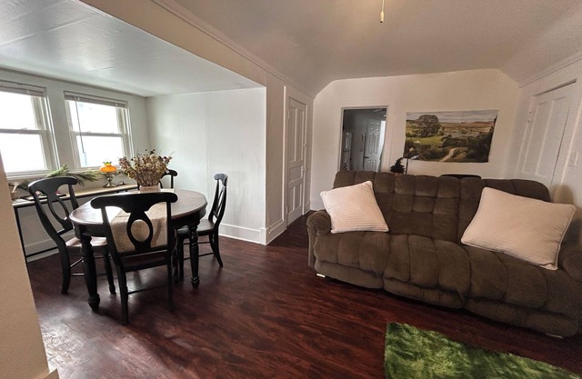 Charming 1-bedroom apartment in downtown Alpena