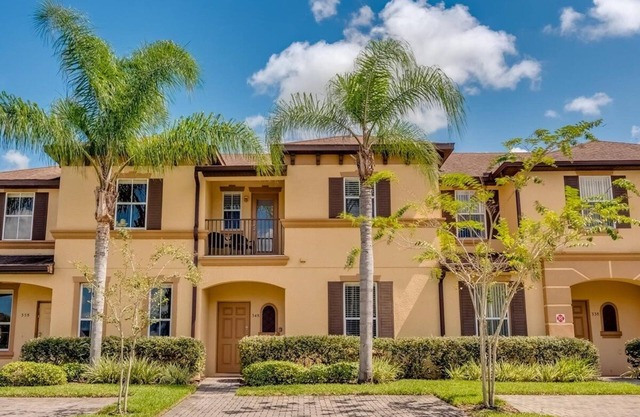 Charming 1-bedroom estate with AC, fitness room in wonderful Davenport