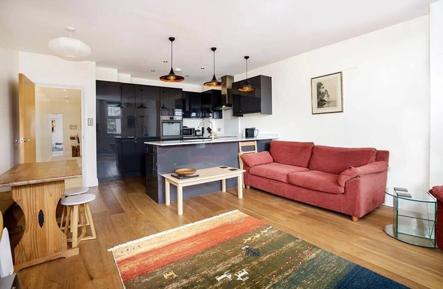 Charming 1BR Flat in Twickenham