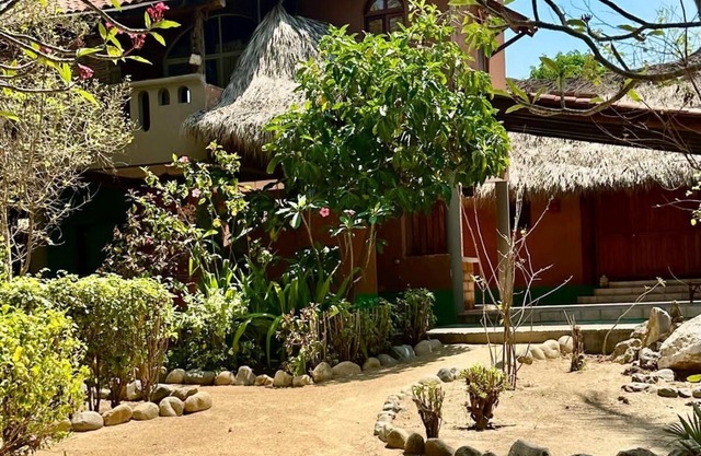 Charming 2-bedroom apartment in COL Majahua, Troncones, Mexico GRO.
