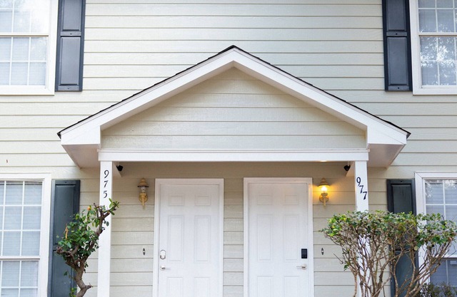 Charming 2BR Retreat Pets Welcome!