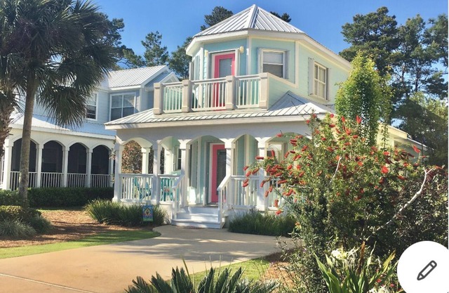 Charming 3-bedroom cottage in serene Santa Rosa Beach with AC, WiFi