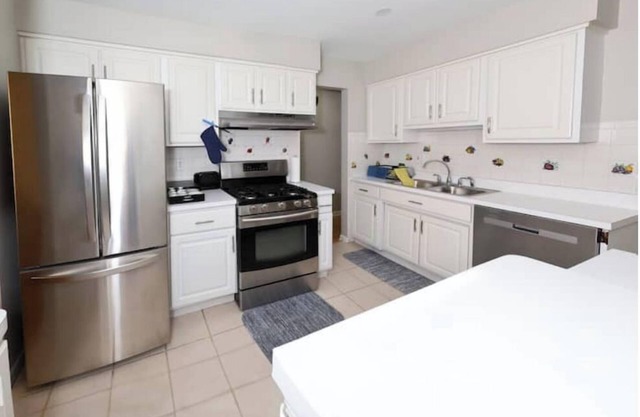 "Charming 3-Bedroom Homen