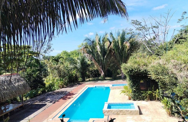 Charming 3-bedroom house in Guapinol with WiFi and AC