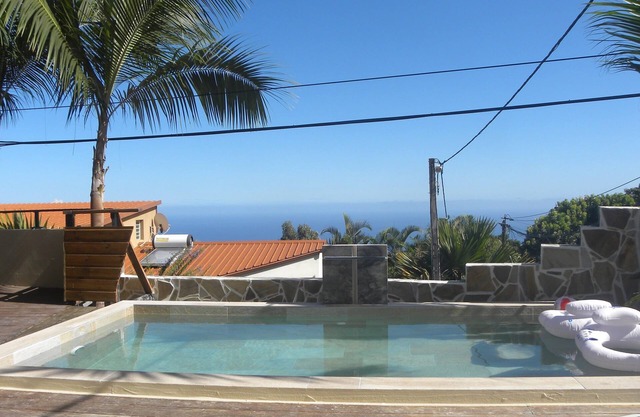 Charming 3* villa with sea view and private pool
