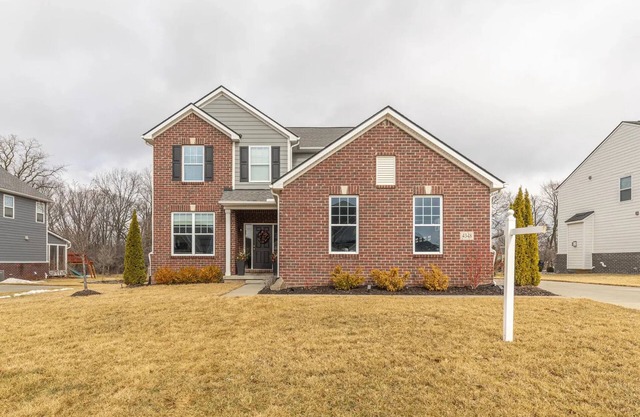 Charming 4-bedroom house in lovely Ann Arbor. Minutes away from downtown!