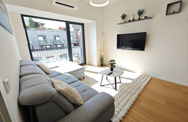 Charming Apartment with AC, Balcony and Parking in lovely Prague