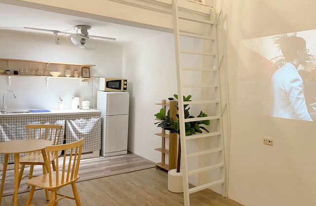 Charming apartment with AC in vibrant Hà Nội