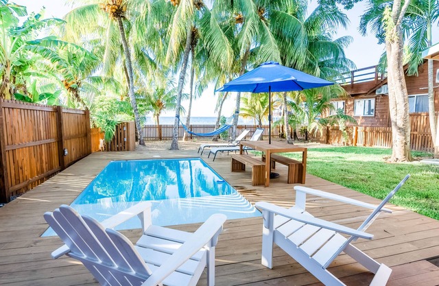Charming Beachfront Cottage w/Private Pool in Beautiful Sandy Bay, A/C and WiFi