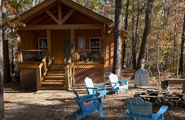 Charming Cabin Getaway: Where Rustic Meets Remarkable