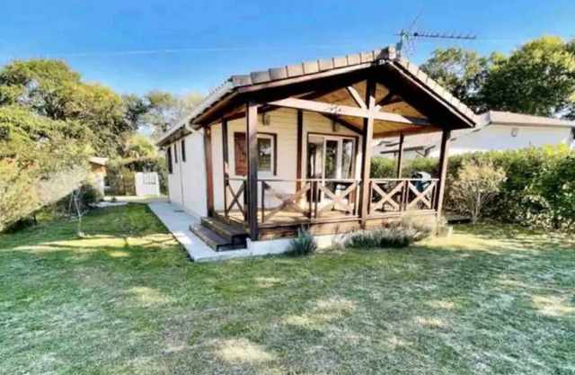 Charming chalet between sea and forest