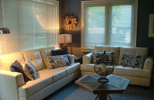 Charming Cottage in Fabulous Location in Niagara on the Lake