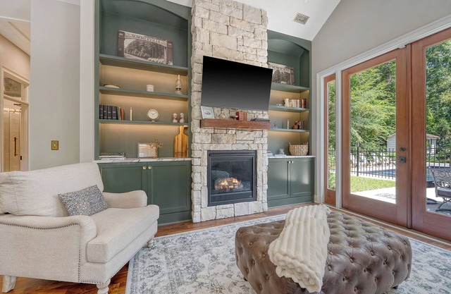 Charming cottage in downtown historic Summerville