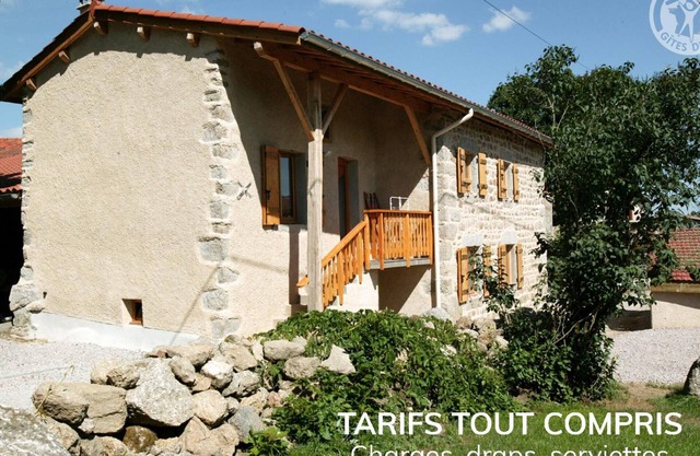 Charming farm cottage with pets allowed and wifi in Vêtre-sur-Anzon