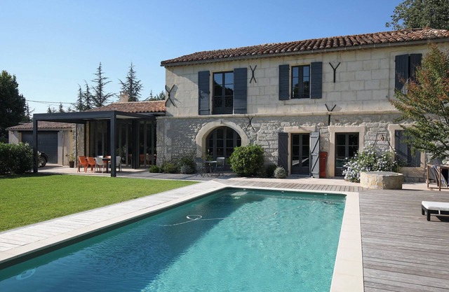 Charming Renovated Village House with Pool in Saint Etienne du Grès!