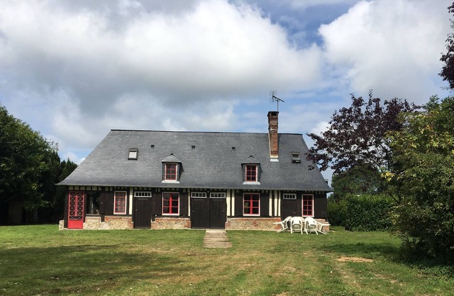 charming quiet longère