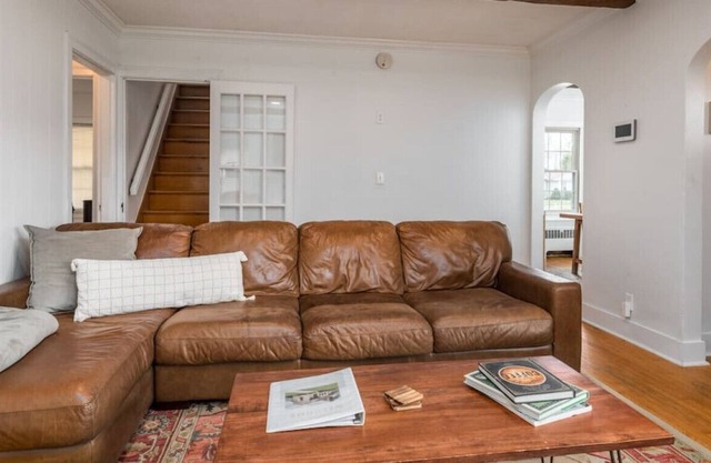 Charming Historic Cottage minutes from LOU!