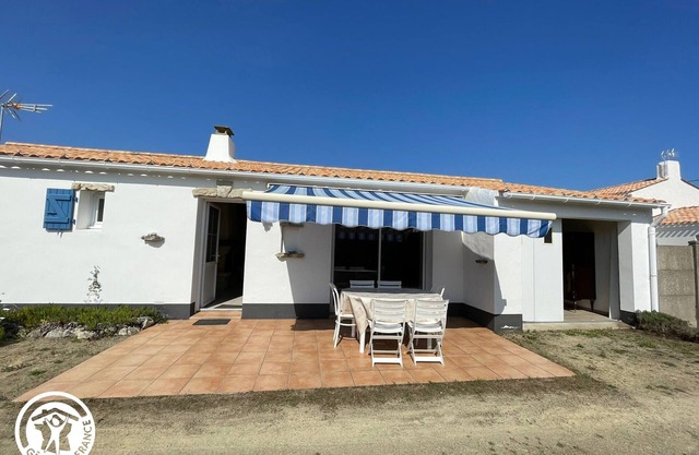Charming house at the forest edge in Noirmoutier, near beach and Passage du Gois