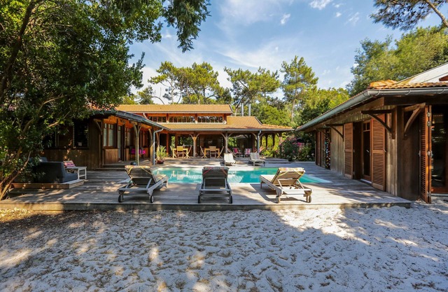 Charming house in Cap Ferret with private pool in a haven of peace