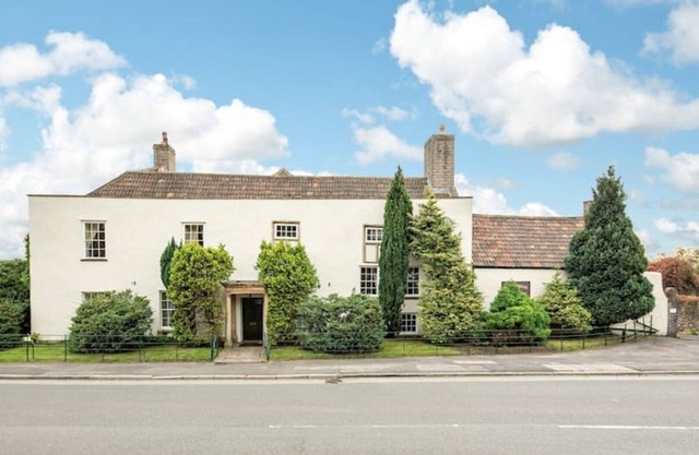 Charming listed historic country house 3 miles from Cheddar Gorge