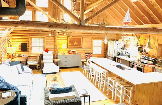 Charming Log Cabin - Yamagoya in the Spruce Trees and near the Ocean.