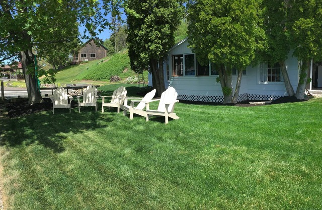 Charming new lakefront rental with beautiful sunsets on the east side of Keuka