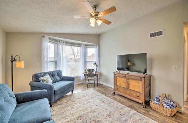Charming Noblesville House - Walk to Downtown!
