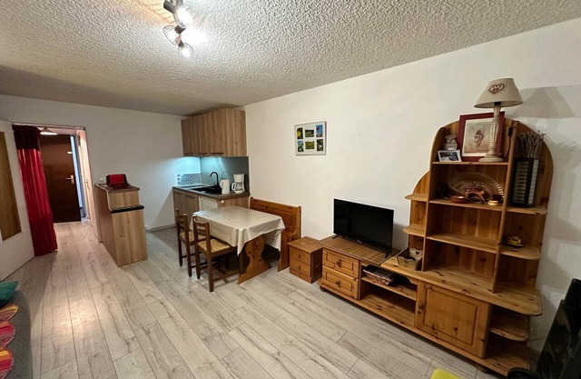 Charming Studio Near Corrençon Village with Free Shuttle and Mountain Access