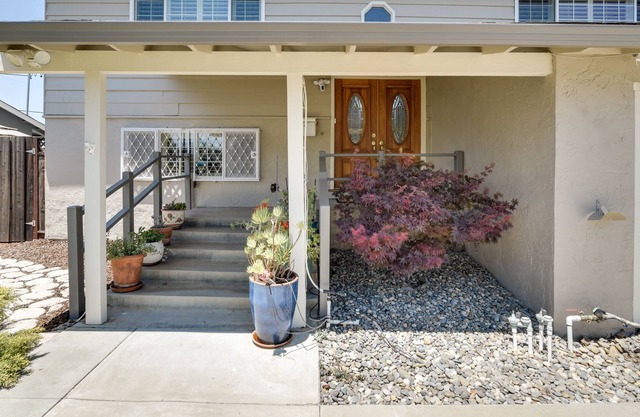 Charming San Jose Home w/ Covered Patio + Backyard