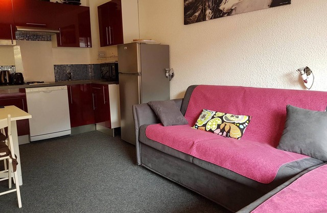 Charming Studio for 4 in Central Arc 2000 - Ski-in/Ski-out, Near Shops and Ice Rink