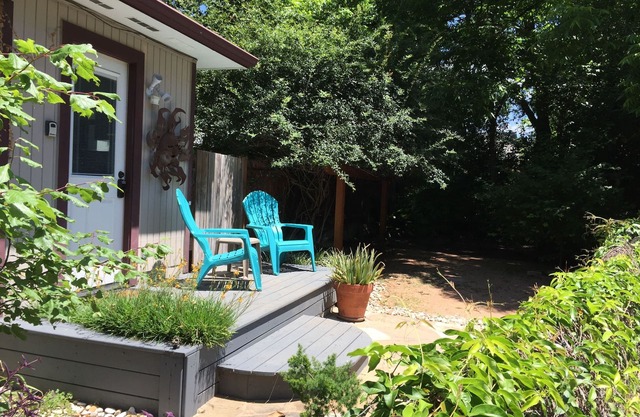 Charming Studio Apartment in East Austin - Near Downtown and UT (OL2016046974)