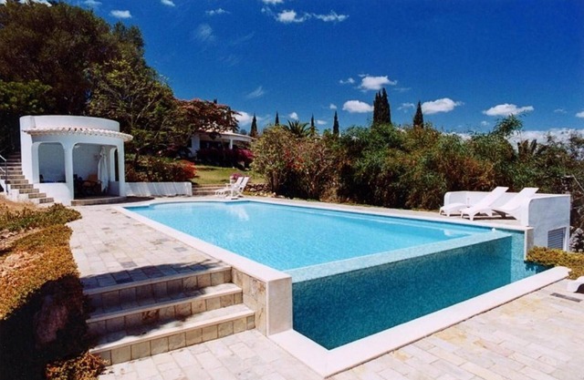 Charming Villa near Lagos, swimming pool and sea view, peaceful with full privac
