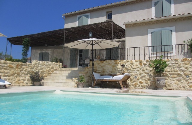 Charming villa with pool 8 pers