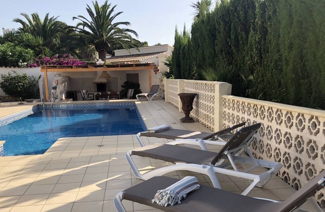 Charming villa without vis-à-vis, swimming pool