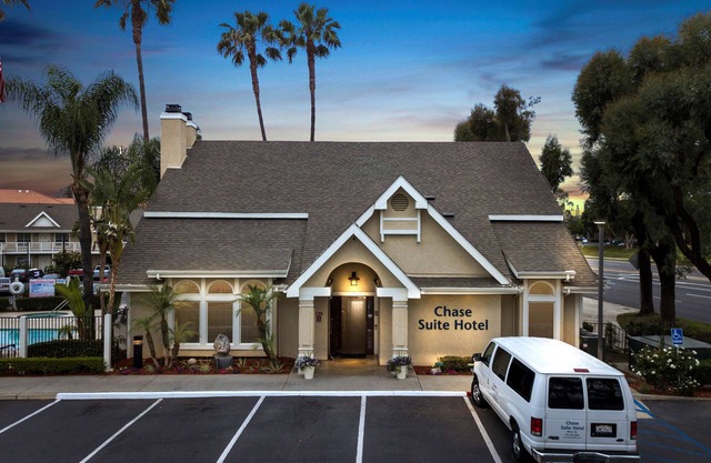 Chase Suites Hotel Brea-Fullerton