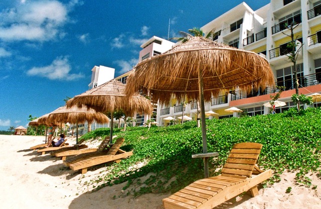 Chateau Beach Resort